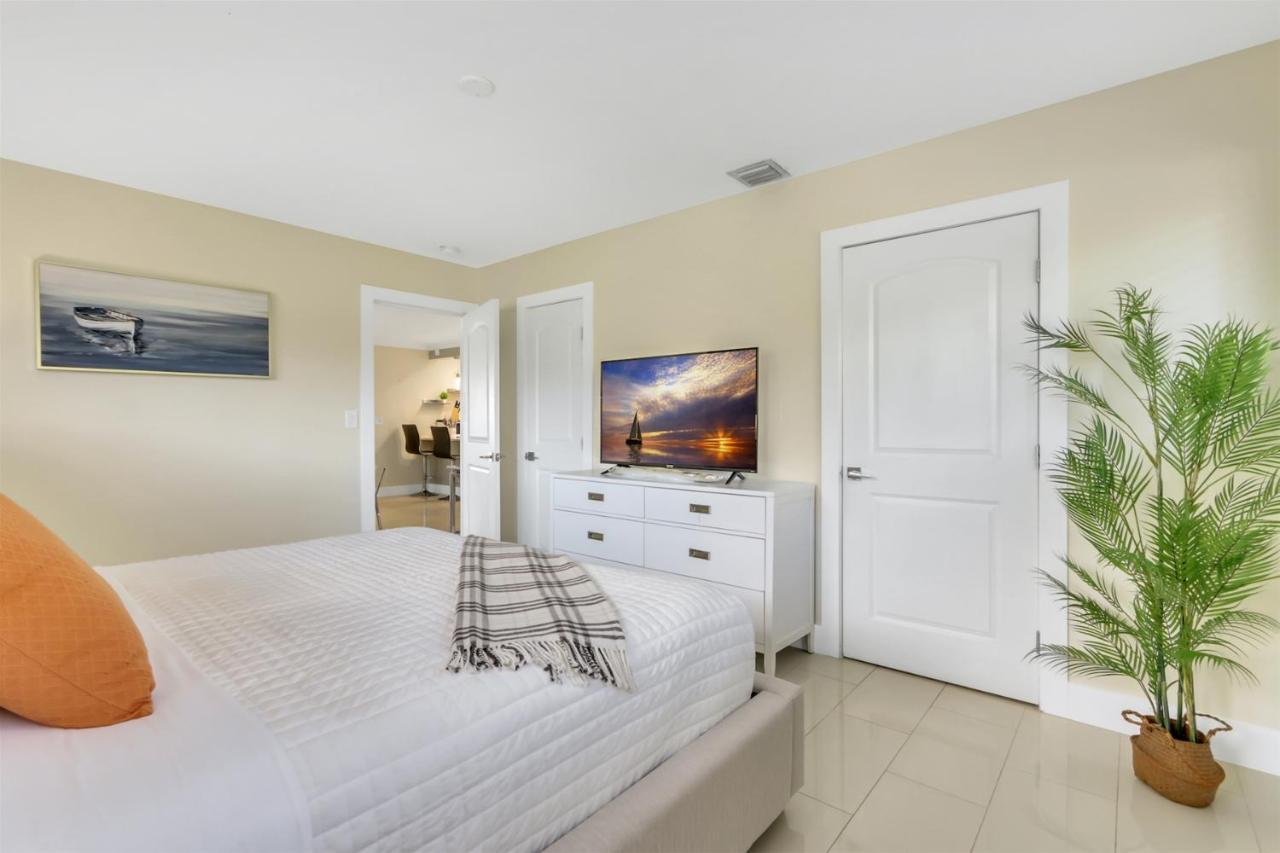 Bright Pompano Beach With Pool Access Exterior foto