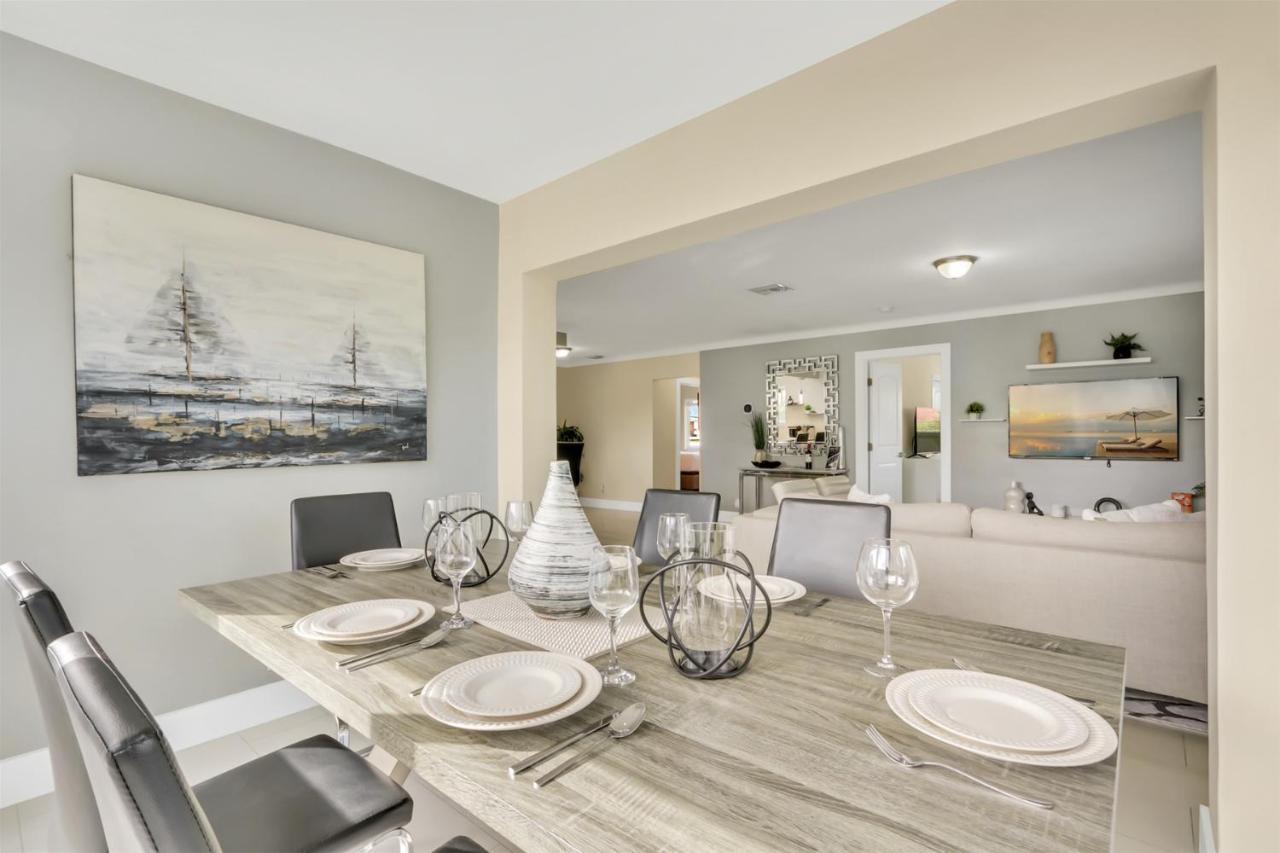 Bright Pompano Beach With Pool Access Exterior foto